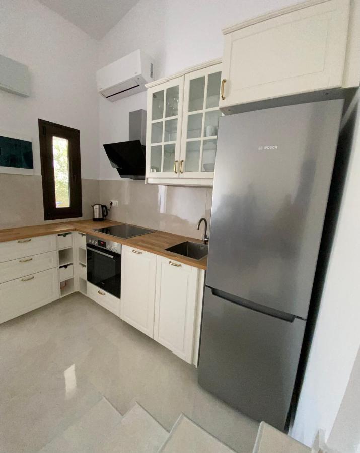 Irini Apartment ハニオティス エクステリア 写真